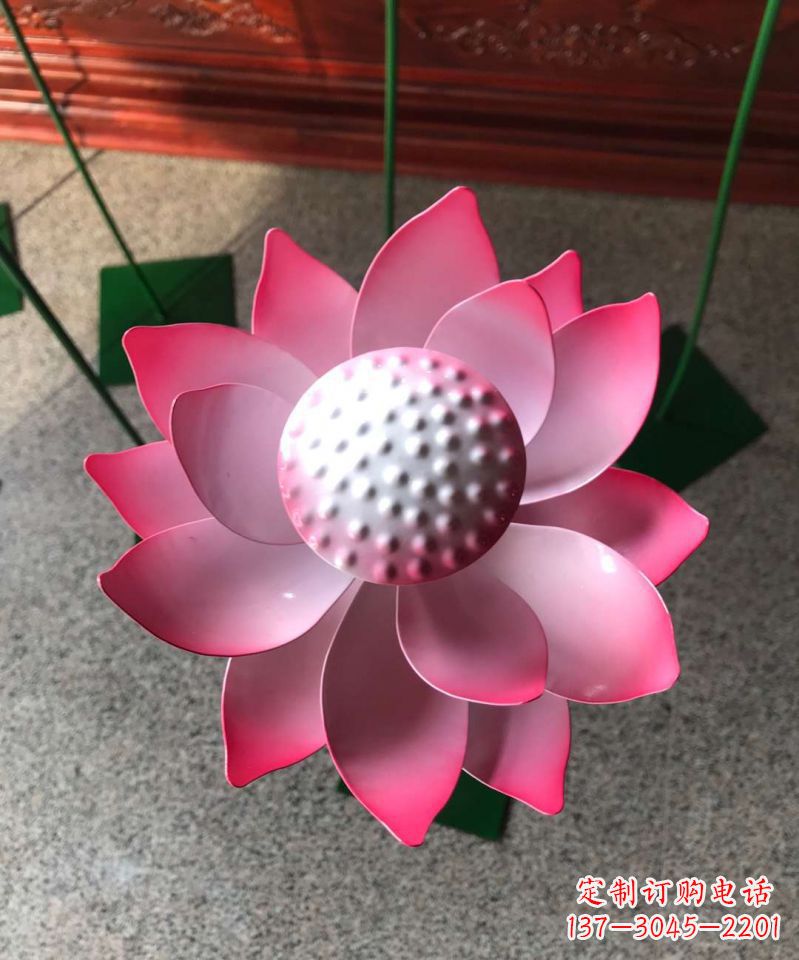 鹤壁玻璃钢荷花雕塑