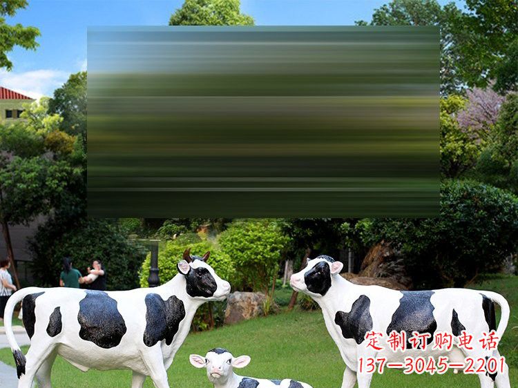 鹤壁玻璃钢仿真奶牛雕塑以现实奶牛为灵感