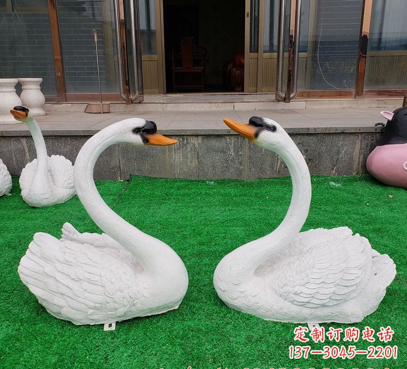 鹤壁玻璃钢制作的精美天鹅雕塑