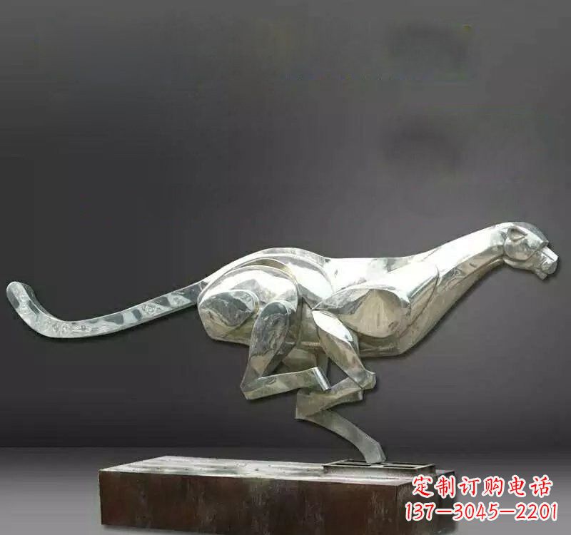 鹤壁不锈钢豹子雕塑一种精美的雕塑艺术