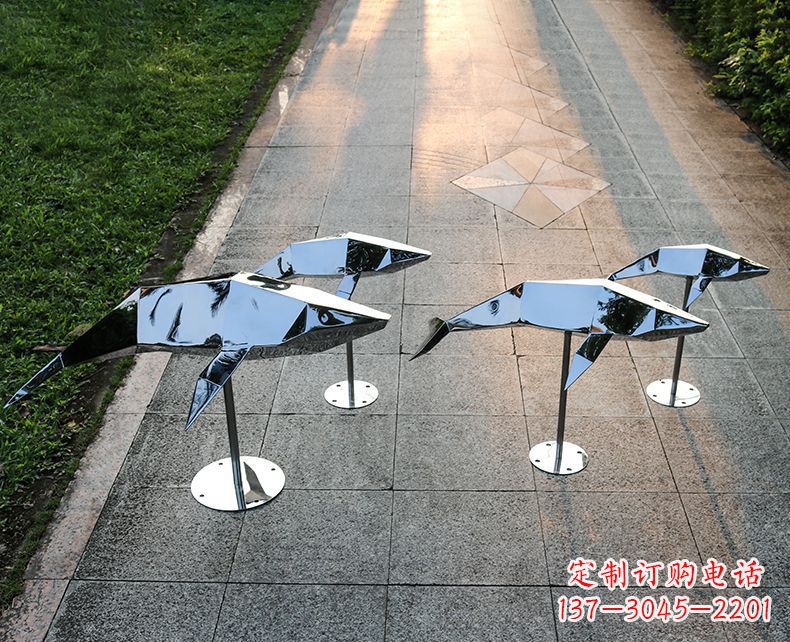 鹤壁海豚雕塑不锈钢的艺术精灵