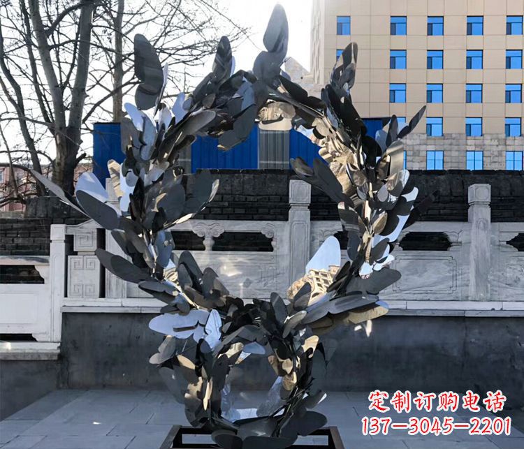 鹤壁不锈钢蝴蝶花环景观雕塑