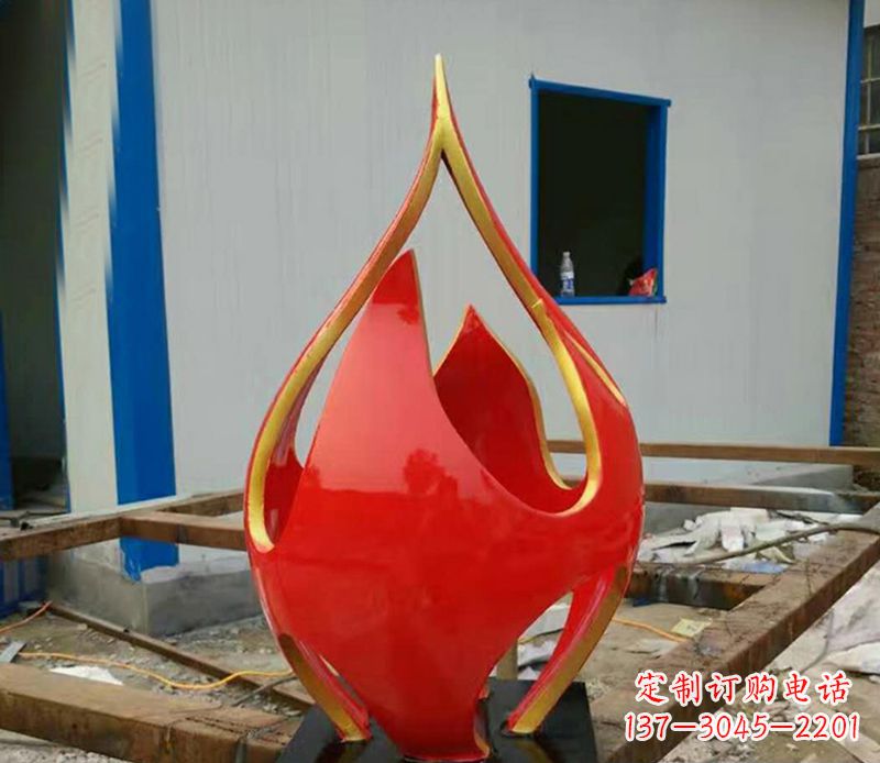 鹤壁不锈钢龙雕塑点缀火龙果广场