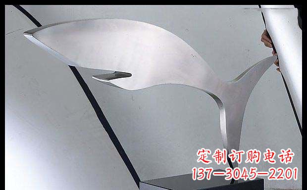 鹤壁精美不锈钢鲸鱼雕塑