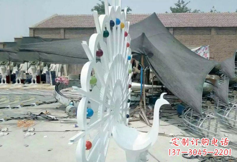 鹤壁不锈钢孔雀雕塑精美绝伦