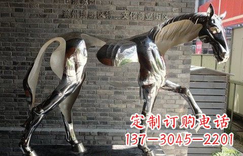 鹤壁不锈钢马雕塑精美而又具有象征意义