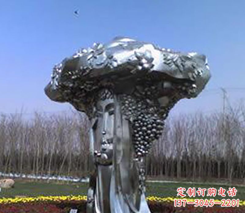 鹤壁不锈钢葡萄雕塑——点缀美丽景观