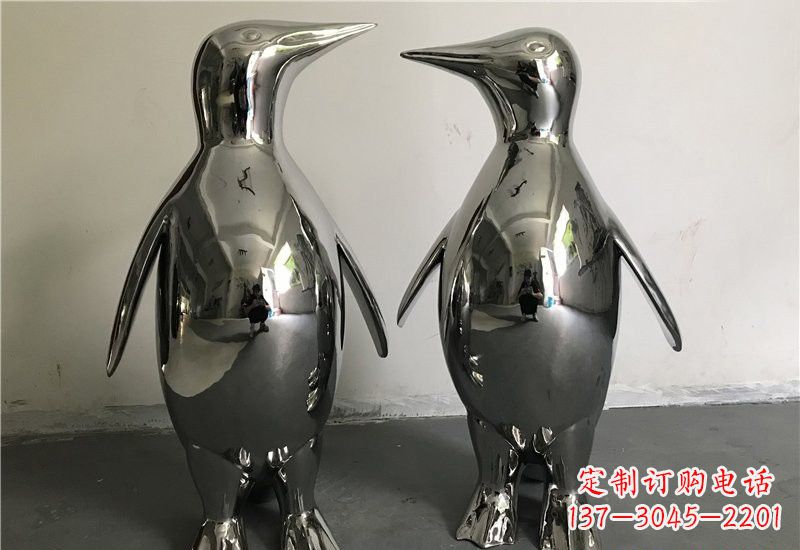 鹤壁企鹅雕塑以不锈钢赋予生命