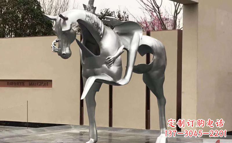 鹤壁不锈钢骑马雕塑精美外形与经久耐用
