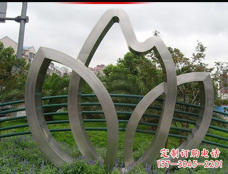 鹤壁不锈钢树叶雕塑美丽与力量的完美结合