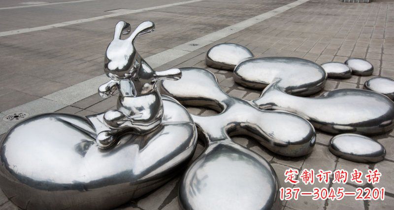 鹤壁不锈钢兔子雕塑——精美的水滴广场装饰