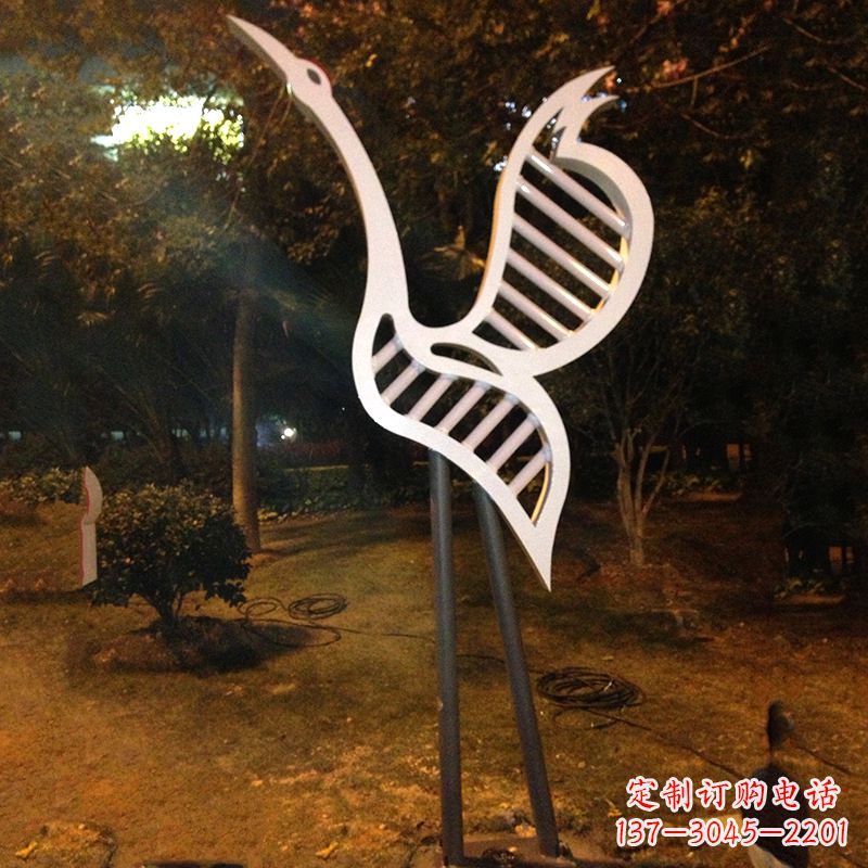 鹤壁仙鹤雕塑精美的不锈钢制作