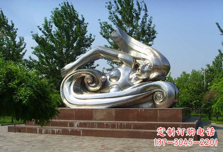 鹤壁浪漫游泳不锈钢女孩雕塑