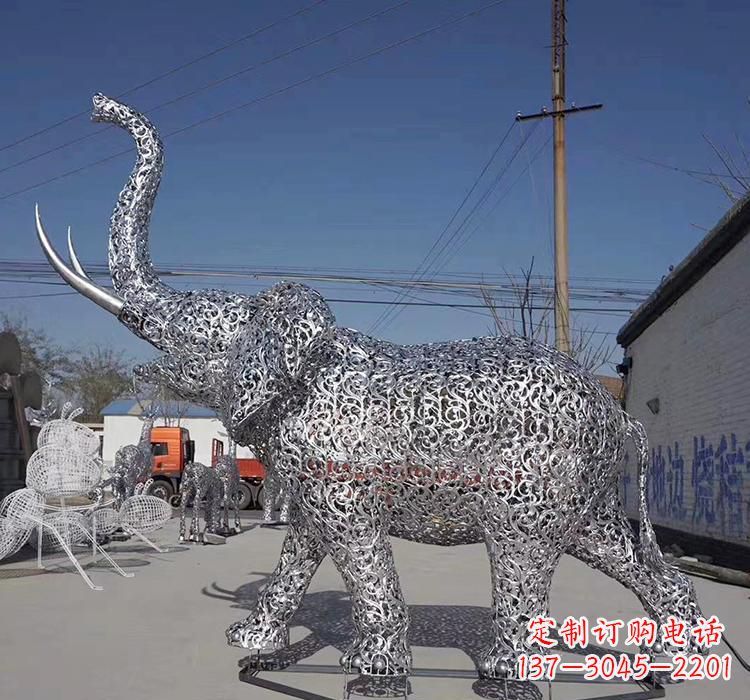 鹤壁不锈钢大象雕塑象征力量与美丽