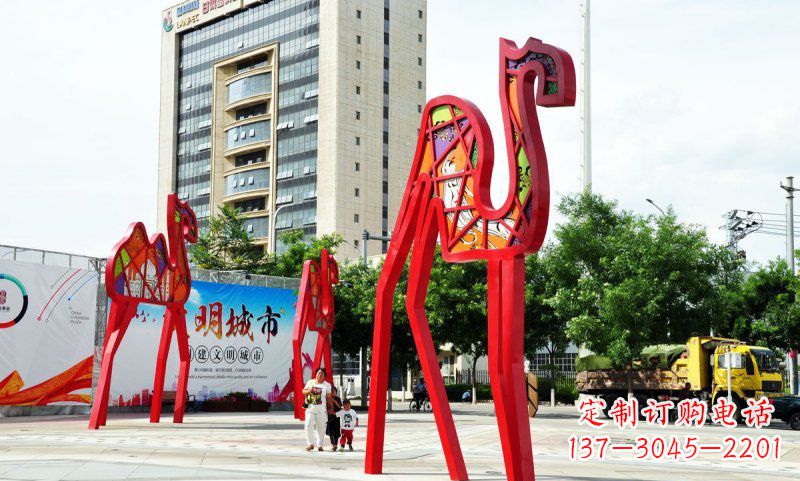 鹤壁不锈钢大型骆驼雕塑