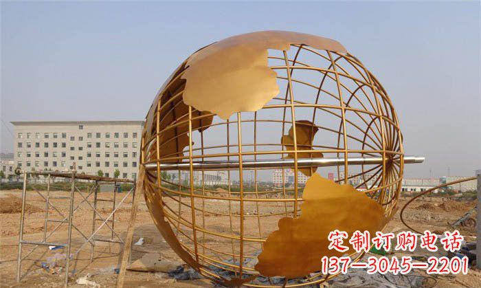 鹤壁美丽的地球雕塑