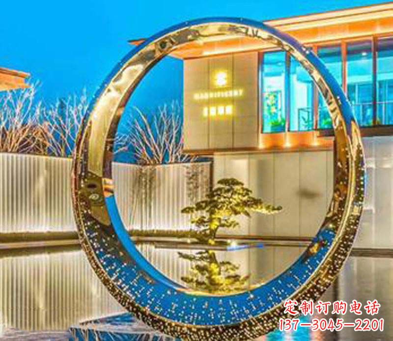 鹤壁精美不锈钢灯饰圆环雕塑