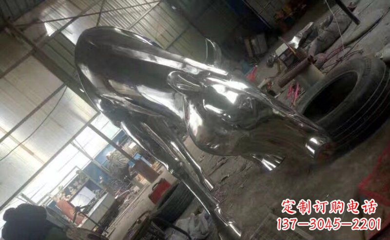 鹤壁该雕塑的