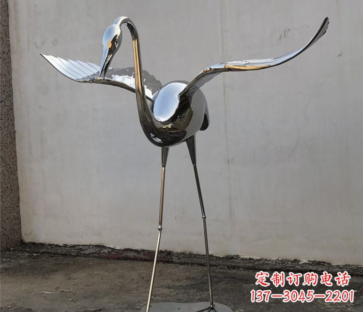鹤壁不锈钢锻造的丹顶鹤雕塑