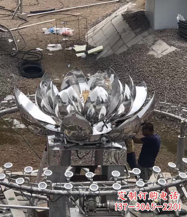 鹤壁不锈钢荷花景观雕塑