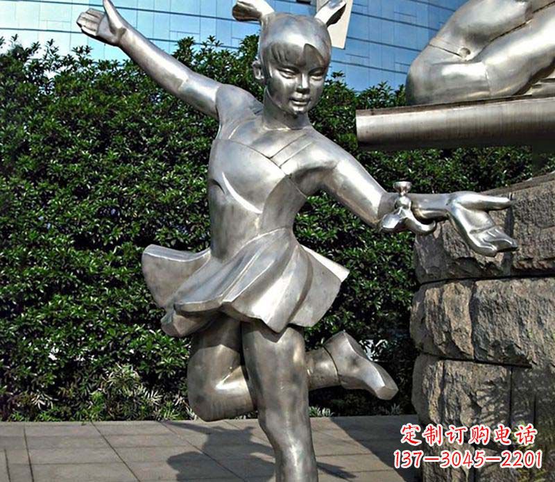 鹤壁不锈钢儿童踢毽子雕塑传承传统文化