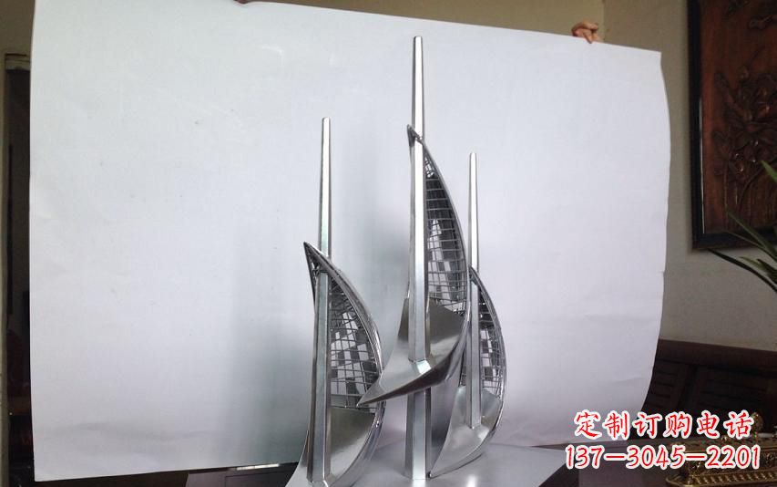 鹤壁不锈钢帆船乘风破浪雕塑