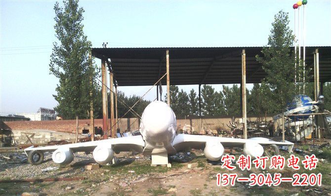 鹤壁不锈钢飞机雕塑给空中飞行者的致敬