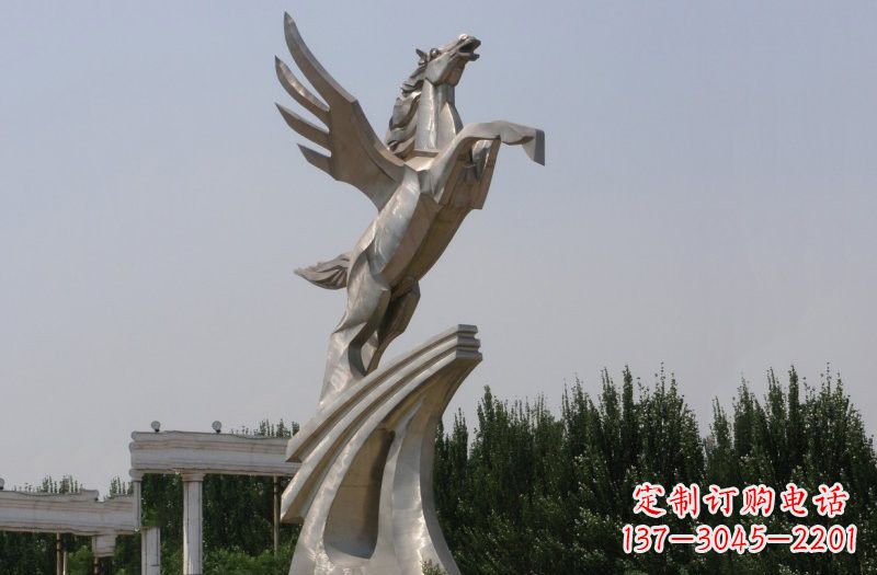 鹤壁不锈钢飞马雕塑象征力量与灵动