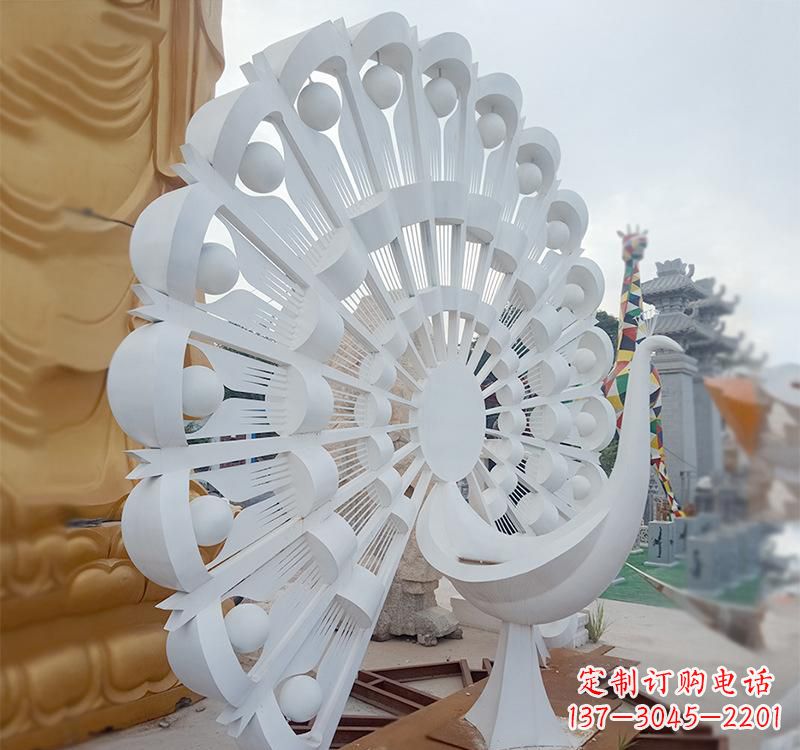 鹤壁不锈钢孔雀雕塑美丽的艺术品