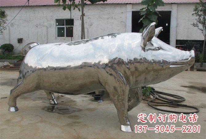 鹤壁不锈钢公园动物猪雕塑精美雕塑展现完美美学