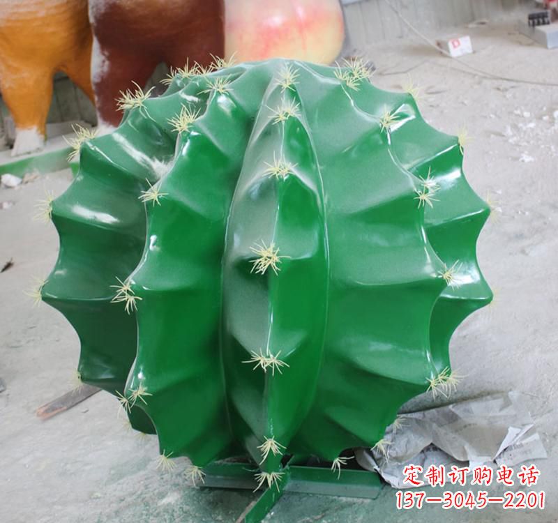 鹤壁不锈钢仙人掌雕塑给公园景观增添灵动之美