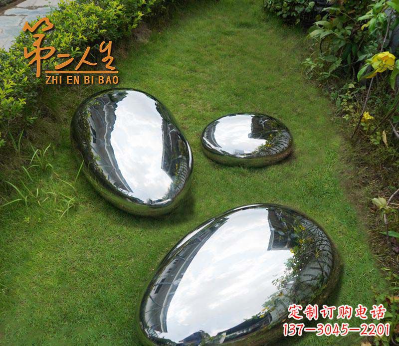 鹤壁不锈钢公园的水滴雕塑构筑流动的美