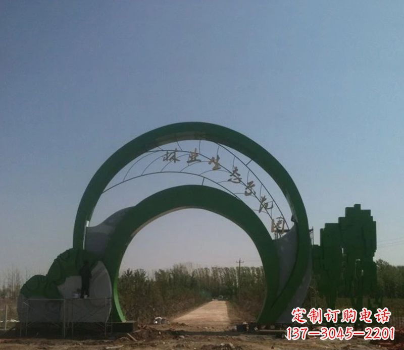 鹤壁不锈钢拱门雕塑给家园增添艺术气息