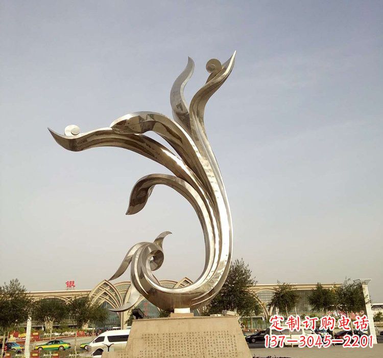 鹤壁凤凰雕塑,让不锈钢广场更加精彩