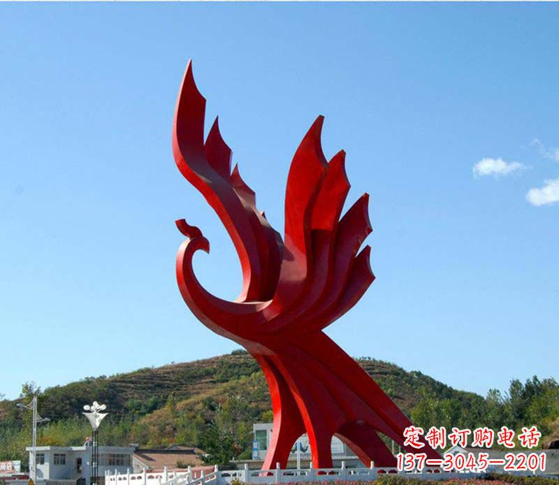 鹤壁璀璨凤凰不锈钢广场上的艺术之美