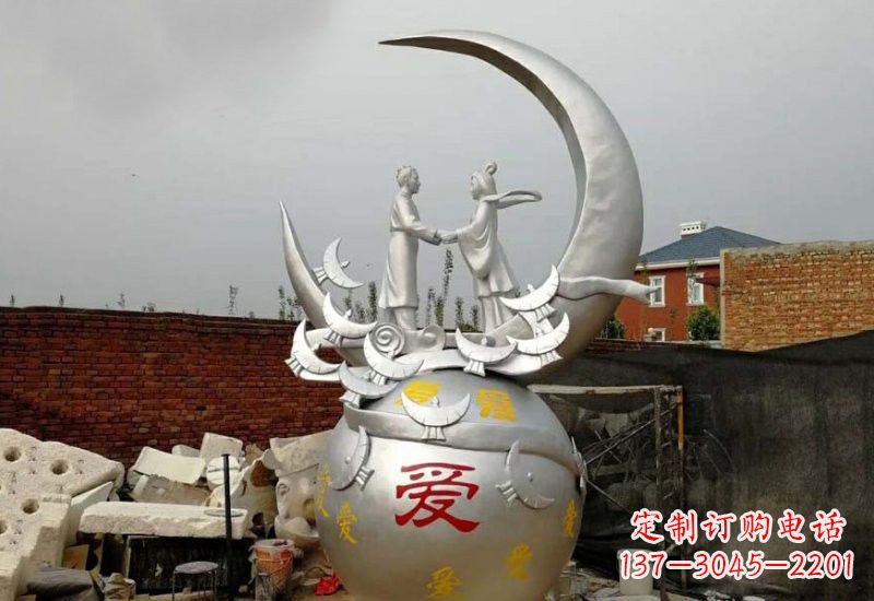 鹤壁牛郎织女传说的不锈钢雕塑