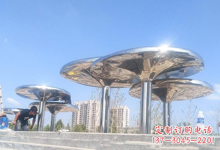 鹤壁不锈钢广场凉亭雕塑——精美雕塑点缀美丽环境
