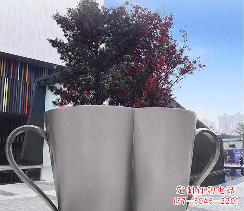 鹤壁不锈钢广场水杯花盆雕塑