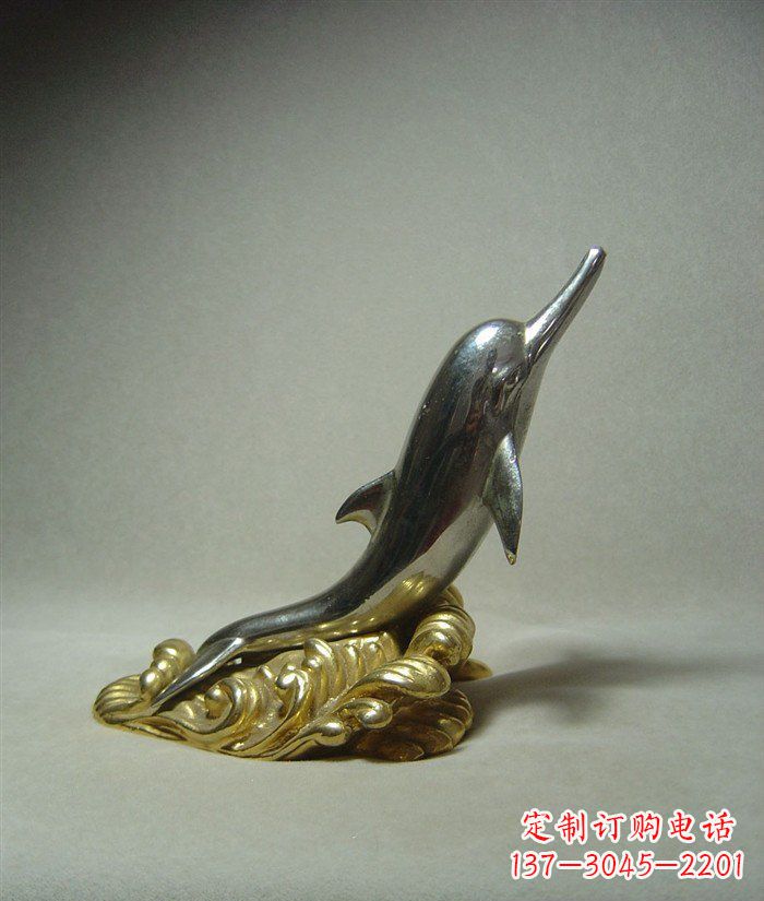 鹤壁海豚雕塑艺术的海洋之美