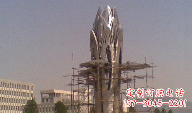 鹤壁不锈钢火炬雕塑精致而又耐用