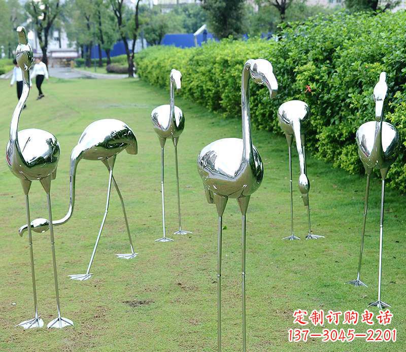 鹤壁不锈钢火烈鸟雕塑美丽的艺术杰作