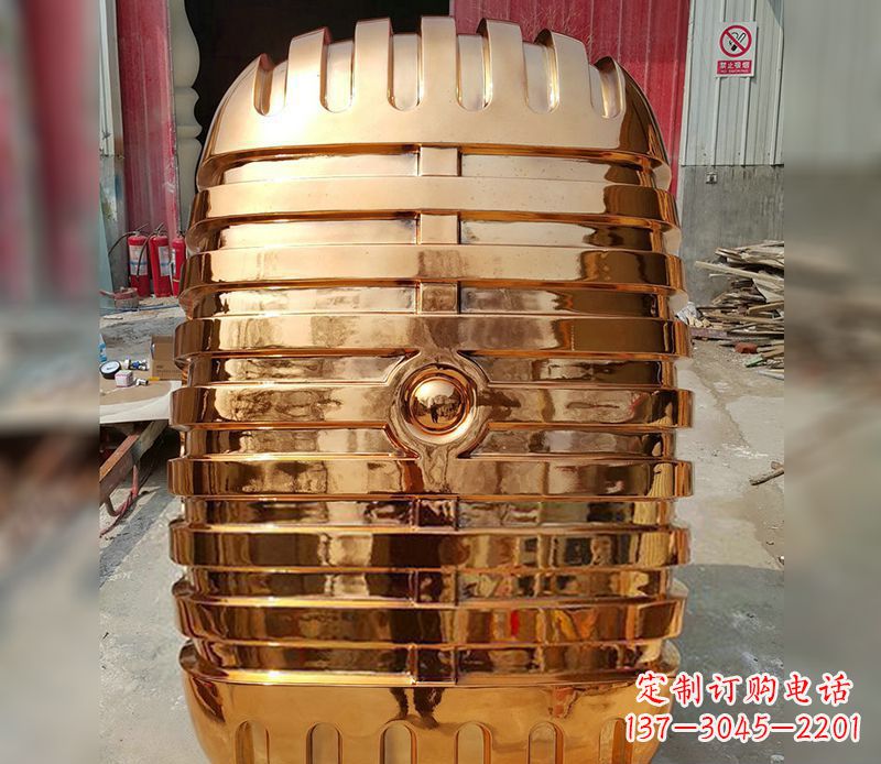 鹤壁精美不锈钢话筒雕塑