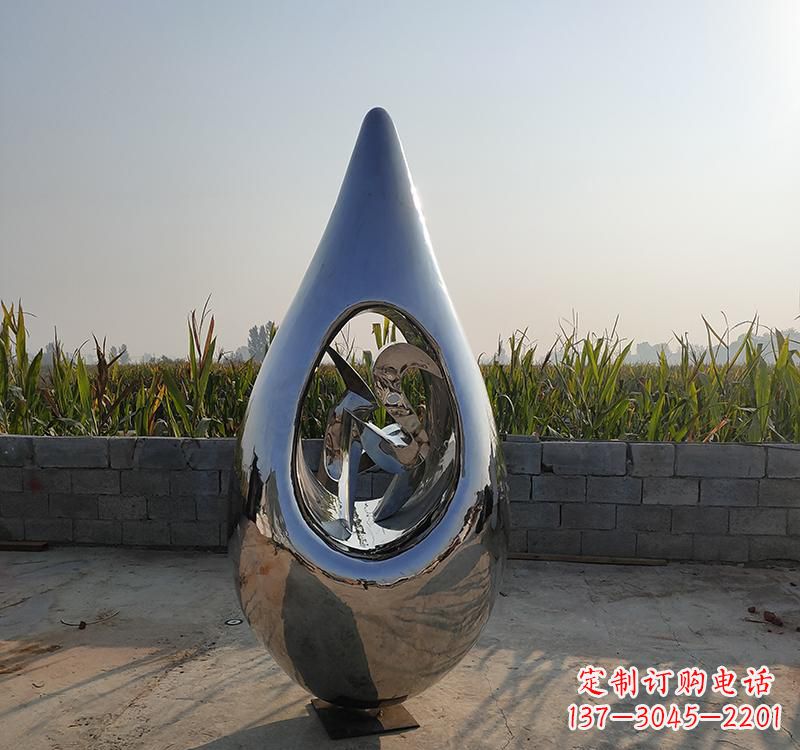 鹤壁不锈钢水滴雕塑展现自然之美