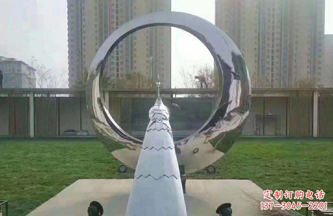 鹤壁不锈钢孔雀雕塑精美外形,精美细节