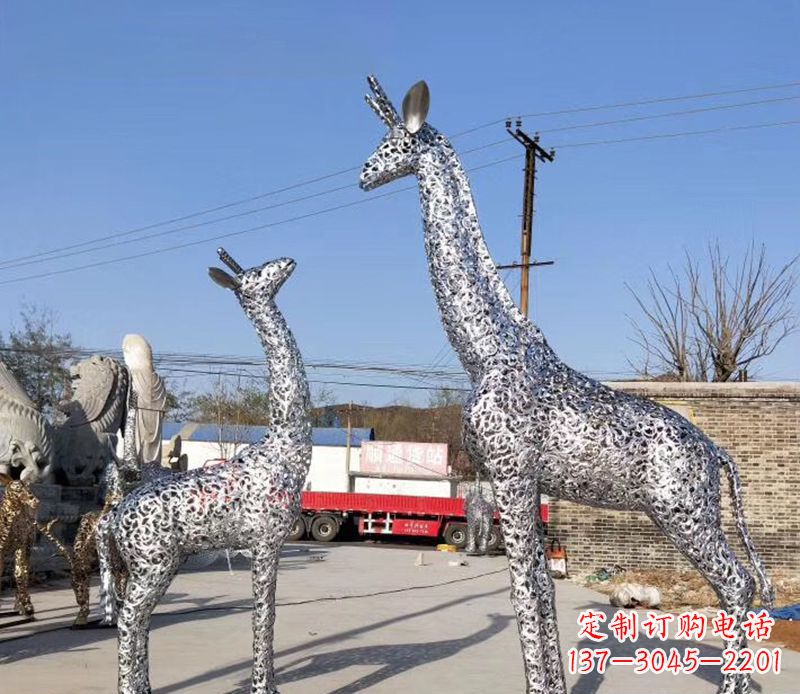 鹤壁不锈钢镂空长颈鹿雕塑