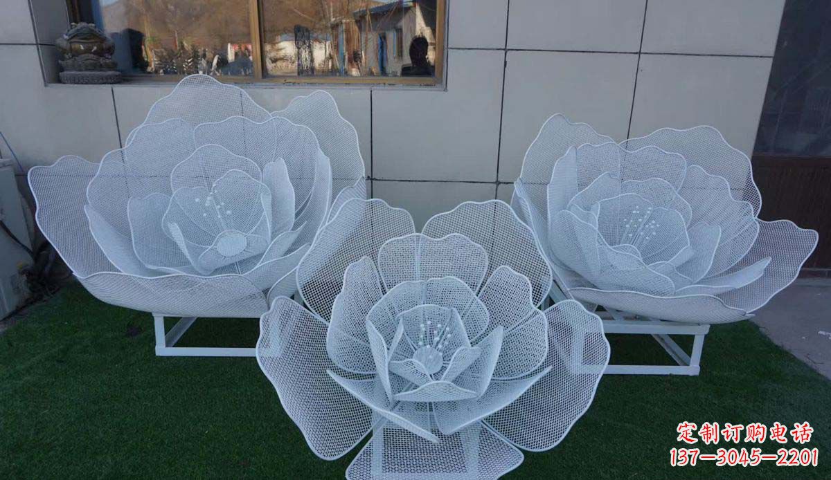 鹤壁不锈钢荷花雕塑一种精美而经久不衰的艺术品