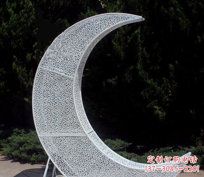 鹤壁不锈钢镂空月亮公园雕塑浪漫而又神奇