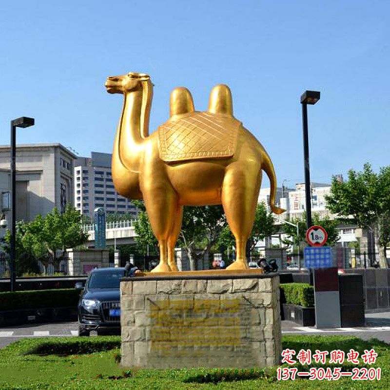 鹤壁不锈钢骆驼雕塑点缀城市绿化