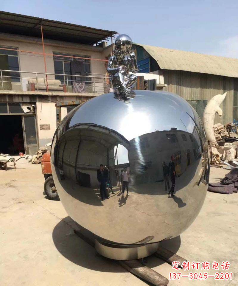 鹤壁精美不锈钢苹果雕塑