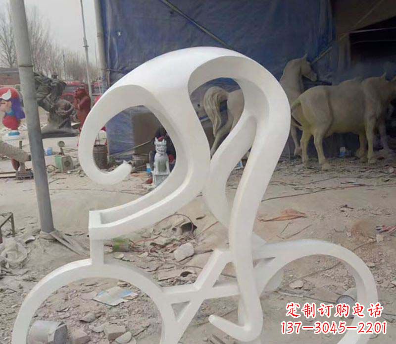 鹤壁不锈钢自行车雕塑——景观的点缀